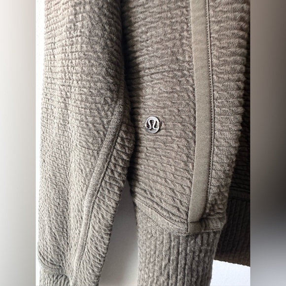 Lululemon On Repeat Bomber Jakcet - Picture 5 of 7